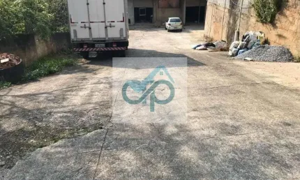 Box / Garagem em Quarteirão Brasileiro  -  Petrópolis