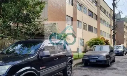 Apartamento com 2 quartos para alugar no Bingen, Petrópolis 