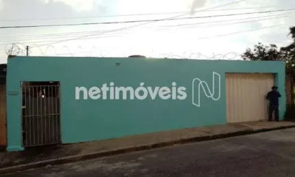 Casa com 3 quartos à venda na Rua Sevilha, São João, Betim