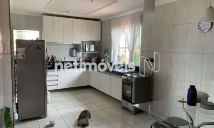 Casa com 3 quartos à venda na Rua Esperança, Alvorada, Betim