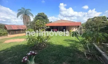 Casa com 3 quartos à venda na Rua dos Coqueiros, Vila Ipê Amarelo, Contagem