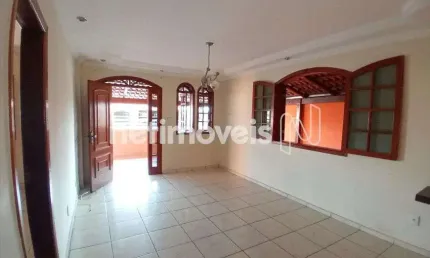 Casa com 3 quartos à venda na Rua das Verbenas, Lindéia (Barreiro), Belo Horizonte