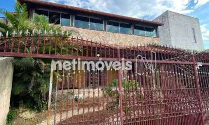 Casa com 3 quartos para alugar na Rua Acácias, Eldorado, Contagem