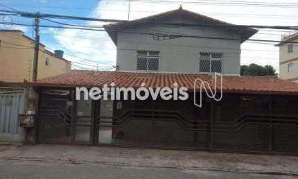 Casa com 2 quartos à venda na Rua das Mangueiras, Eldorado, Contagem