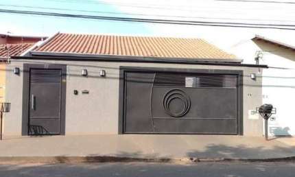 Casa com 3 quartos à venda na Rua Mogi Mirim, Residencial Oliveira III, Campo Grande