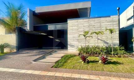 Casa em condomínio fechado com 3 quartos à venda na Rua Orabutã, Residencial Damha II, Campo Grande