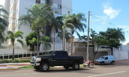 Apartamento com 2 quartos para alugar na Avenida Nelly Martins, 1838, Carandá Bosque, Campo Grande