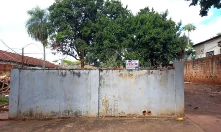 Terreno à venda na Avenida João Rosa Pires, Amambaí, Campo Grande