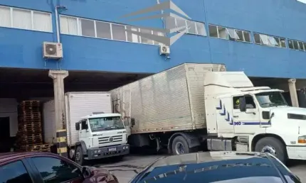 Barracão / Galpão / Depósito para alugar na Avenida Elias Yazbek, Tingidor, Embu das Artes, 4000 m2 por R$ 88.000