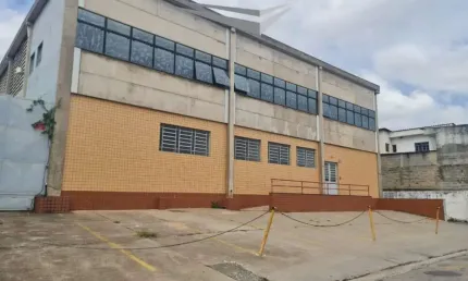 Barracão / Galpão / Depósito para alugar na Estrada Tenente Marques, 3427, Fazendinha, Santana de Parnaíba, 949 m2 por R$ 24.000