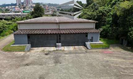 Barracão / Galpão / Depósito para alugar na Avenida Rotary, 550, Jardim Santa Bárbara, Embu das Artes, 4 m2 por R$ 77.000