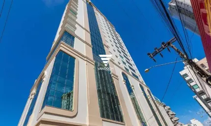 Apartamento com 3 quartos à venda na Avenida 276, 123, Meia Praia, Itapema por R$ 1.690.000