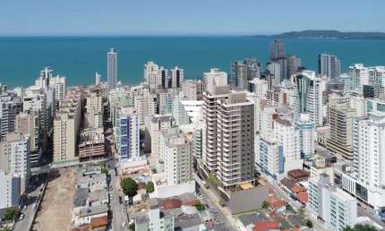 Apartamento com 4 quartos à venda na Rua 207, 226, Meia Praia, Itapema por R$ 2.147.750