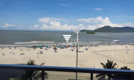 Apartamento com 3 quartos à venda na Avenida Atlântica, 1506, Frente do Mar, Balneário Camboriú por R$ 2.400.000