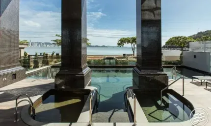 Apartamento com 3 quartos à venda na Avenida Atlântica, 5770, Frente do Mar, Balneário Camboriú