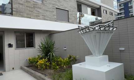 ALUGO APARTAMENTO NOVO  SEMI MOBILIADO EM CABO BRANCO