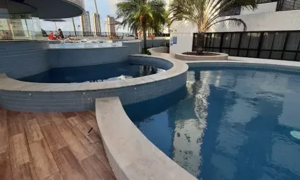 Alugo apartamentos com condomínio club no bairro dos estados