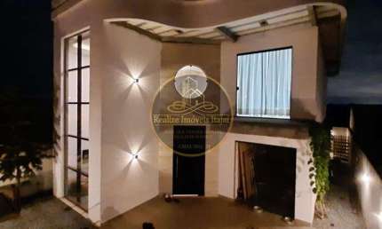 Sobrado com 1 Suíte mais 2 Dormitórios à venda, 285 m² por R$ 745.000,00 - Santa Regina - Itajaí/SC