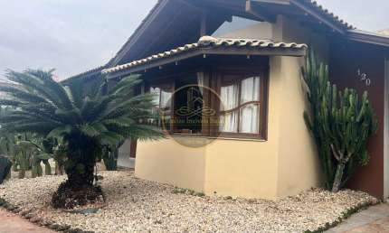 Excelente imóvel estilo casa de campo na parte alta do bairro Cordeiros