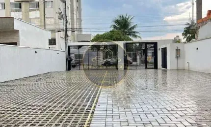 Apartamento novo com 100m², 3 quartos, 2 vagas de garagem no São João em Itajaí