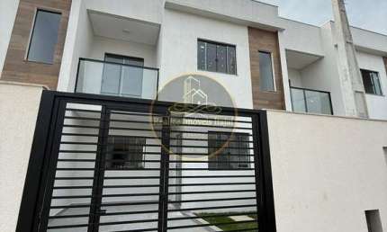 Sobrado com 2 Dormitórios à venda, 64 m² por R$ 420.000,00 - Santa Regina - Itajaí/SC