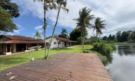 Casa ampla para locação residencial ou comercial no Barranco Alto em Caraguatatuba