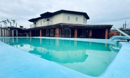 Casa com piscina para venda ou locação no Pontal de Santa Marina em Caraguatatuba