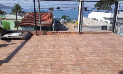 Casa com 4 quartos à venda na Praia da Cocanha, Caraguatatuba  por R$ 800.000