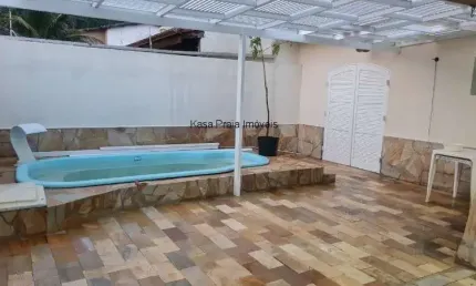 Casa com piscina para venda no jardim califórnia em caraguatatuba