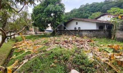 Terreno à venda no Massaguaçu, Caraguatatuba  por R$ 360.000