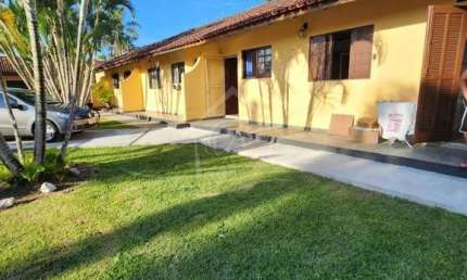 Casa com 2 quartos à venda no Jardim Britânia, Caraguatatuba 