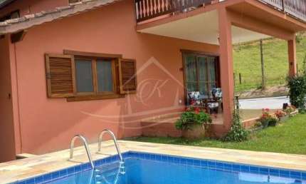 CHÁCARA 'A VENDA, ESCRITURA DEFINITIVA, COM 42 MIL METROS QUADRADOS COM 03 CASAS, PISCINA, POUSO ALTO, NATIVIDADE DA SERRA/SP