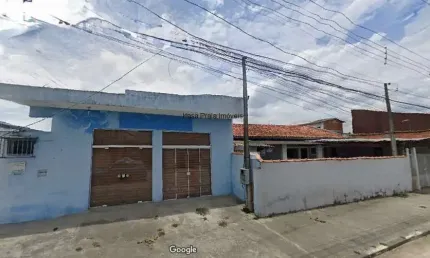OPORTUNIDADE! CASA INDEPENDENTE COM 2 SUITES E SALÃO 'A VENDA