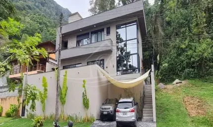 Casa em condomínio fechado com 4 quartos à venda na Praia da Lagoinha, Ubatuba 