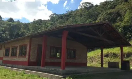 Chácara / sítio com 5 quartos à venda na Zona Rural, Paraibuna 