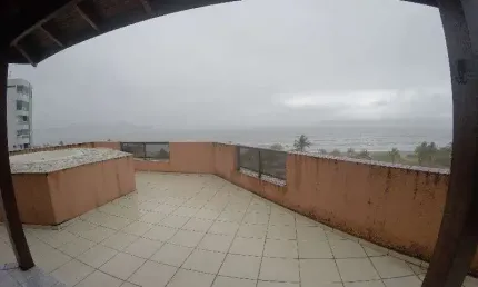 APARTAMENTO (COBERTURA) FRENTE MAR PARA VENDA E LOCAÇÃO NO INDAIA