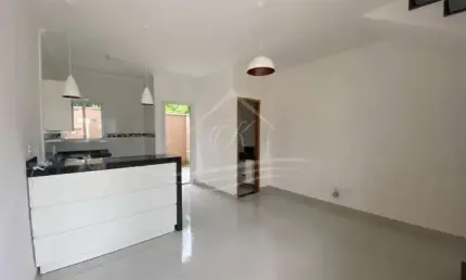 Casa em condomínio fechado com 2 quartos para alugar no Rio do Ouro, Caraguatatuba 