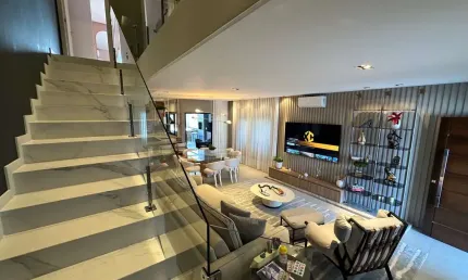 Alto Padrão no Bairro América em Joinville - 250m² Privativos, Totalmente Mobiliado, Decorado, com Jacuzzi e Rua sem Saída