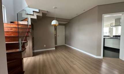 Cobertura Duplex Pronta para Morar - Semimobiliado - Um apartamento que oferece o conforto de uma casa pode ser sua nova moradia!