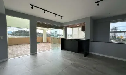 Cobertura Duplex Pronta para Morar - Semimobiliado - Um apartamento que oferece o conforto de uma casa pode ser sua nova moradia!
