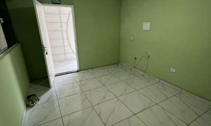 Sala comercial para alugar na Rua Doutor Sílvio Barbosa, 80, Centro, Poá