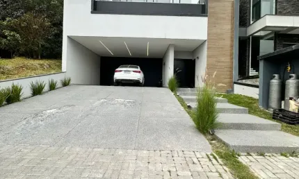 Linda casa à venda no condomínio aruã brisas em mogi das cruzes