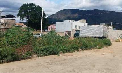 Terreno à venda no Jardins, Governador Valadares 