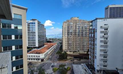 APARTAMENTO COM VISTA MAR- SACADA COM CHURRASQUEIRA