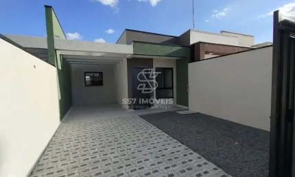 Casa à venda no jardim cruzeiro em são josé dos pinhais, com 03 dormitórios sendo 01 suíte, 02 vagas de garagem e espaço de terreno nos fundos.