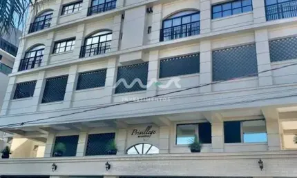 Cobertura duplex nova com jacuzzi e vista para o mar em canto grande