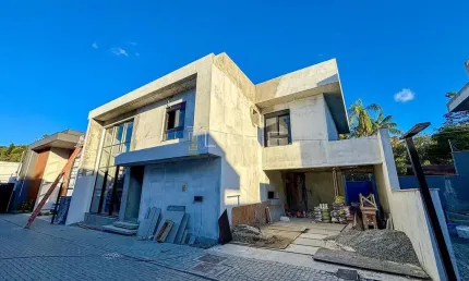 Casa em condomínio fechado com 3 quartos à venda na Rua Harry Monich, América, Joinville