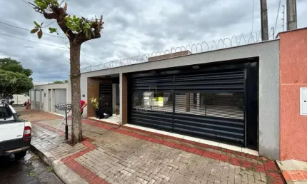 Casa com 3 quartos à venda no Jardim Pacaembu, Londrina 