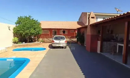 Casa com 4 quartos à venda na Vila Brasil, Londrina 