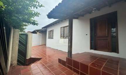 Casa com 3 quartos à venda no Antares, Londrina 